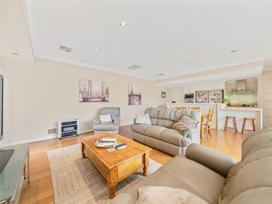 25 Lower Keys Drive, Clarkson WA 6030