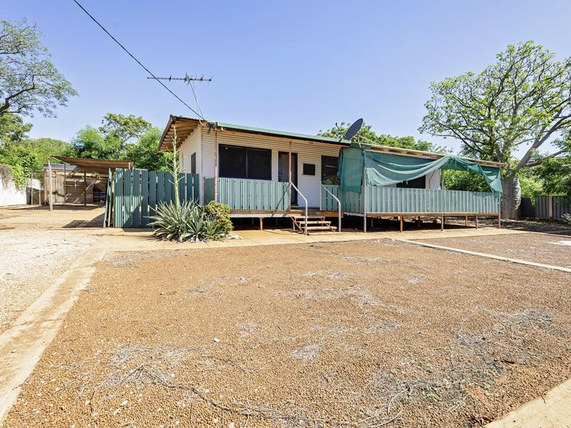 34 Knowsley St West, Derby WA 6728