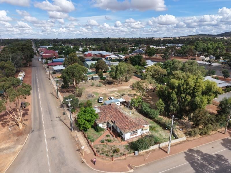 80 Brookton Highway, Brookton WA 6306