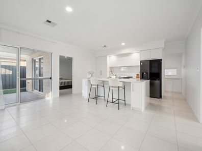 245 Mayfield Drive, Brabham WA 6055