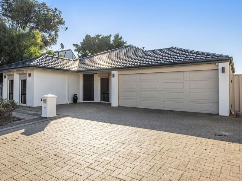 12 Holcombe Road, Warnbro WA 6169