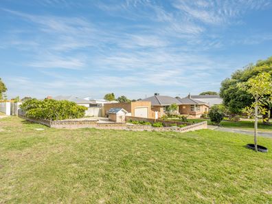 13 Hornsby Street, Melville WA 6156