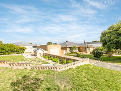 13 Hornsby Street, Melville WA 6156