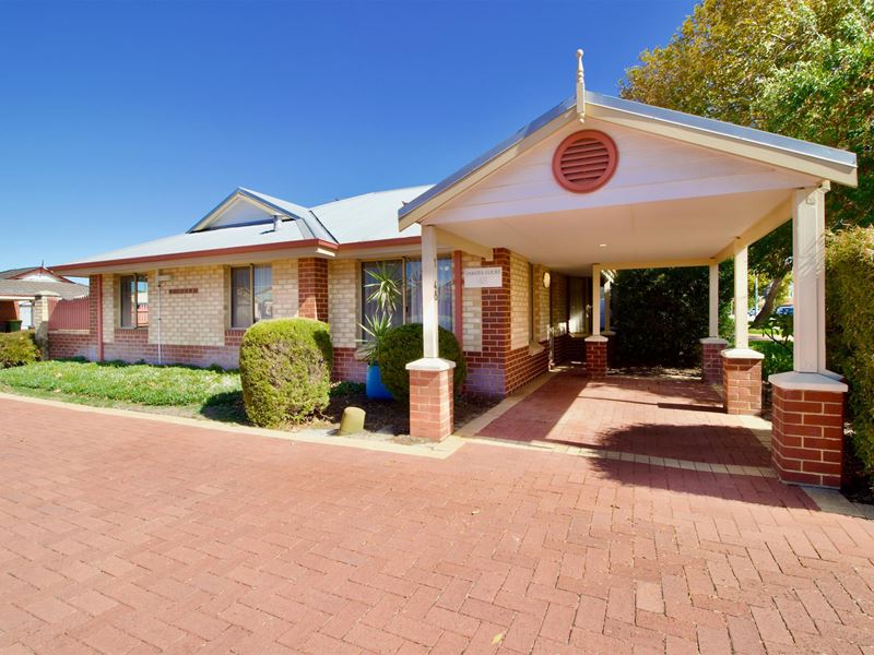 1/48 Gnangara Drive, Waikiki