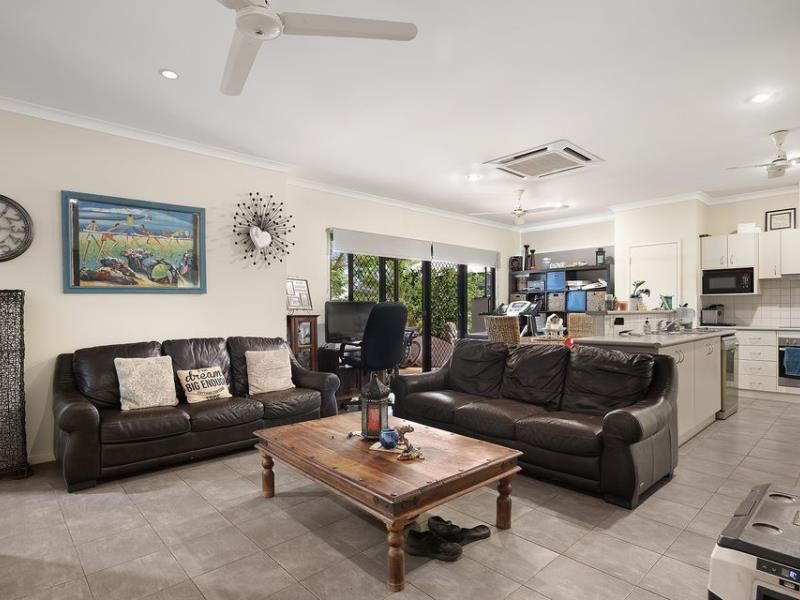 74 Falcon Parade, Nickol