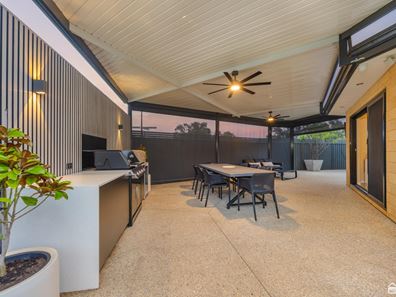 14 Skiptar Grove, Hilbert WA 6112