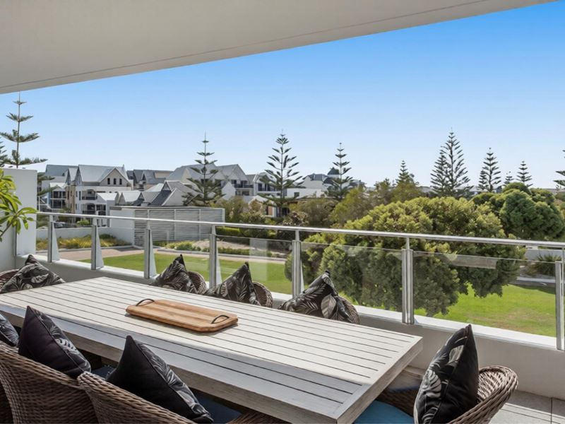 305/5 Marco Polo Drive, Mandurah WA 6210