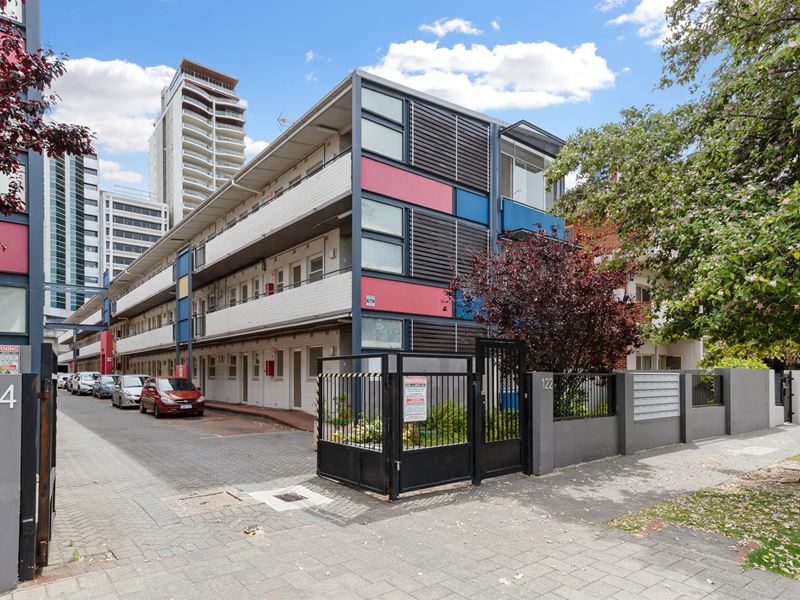 39/122 Terrace Road, Perth