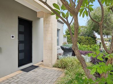 32A Foss Street, Bicton WA 6157
