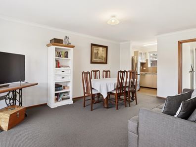 4/10 Hefron Street, Rockingham WA 6168