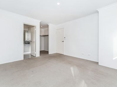35 Geographe Bay Pass, Secret Harbour WA 6173
