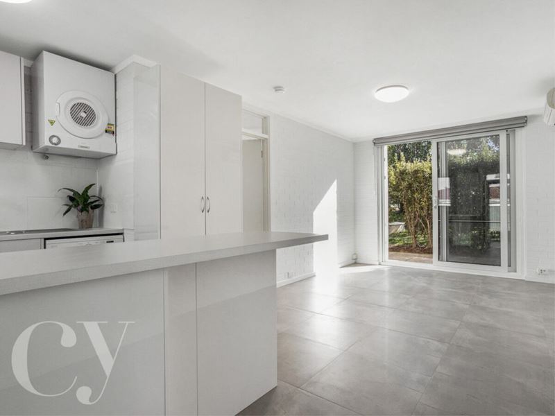 8/221 Clontarf Road, Hamilton Hill WA 6163