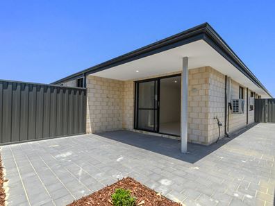 7B Longwood Way, Lakelands WA 6180