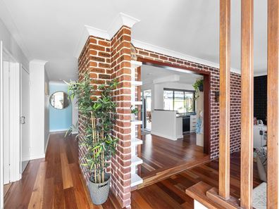 5 Eleanor Court, Craigie WA 6025