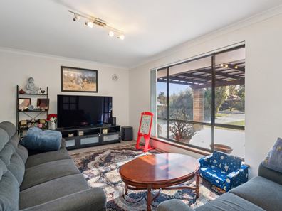 20 Dartford Crescent, Marangaroo WA 6064