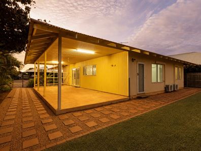 16 Loping Pass, Bilingurr WA 6725