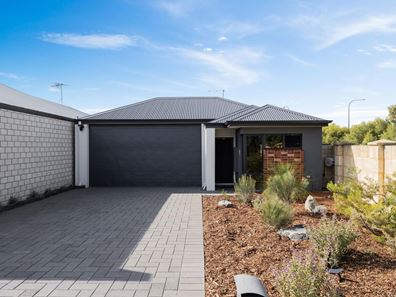 20 Churchill Chase, Hilbert WA 6112