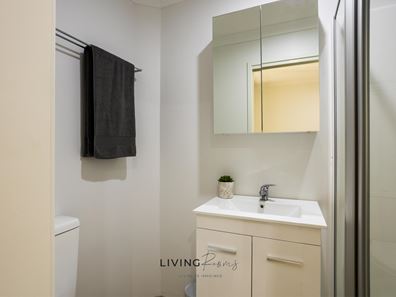 Room/6  20 Cleopatra Circuit, Bertram WA 6167