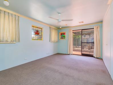 19 Bebington Court, Wilson WA 6107