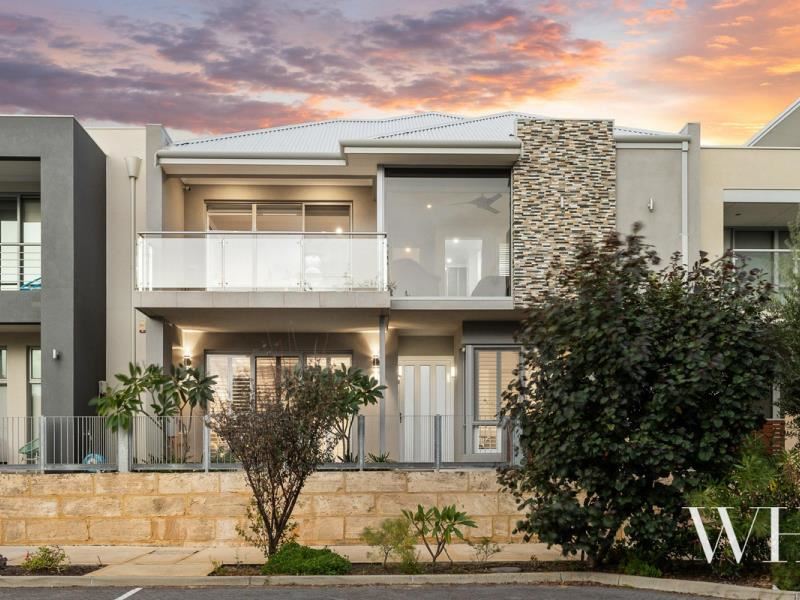 18 O'Connor Close, North Coogee