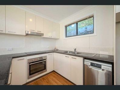 A/8 Rainham Ave, Mindarie WA 6030