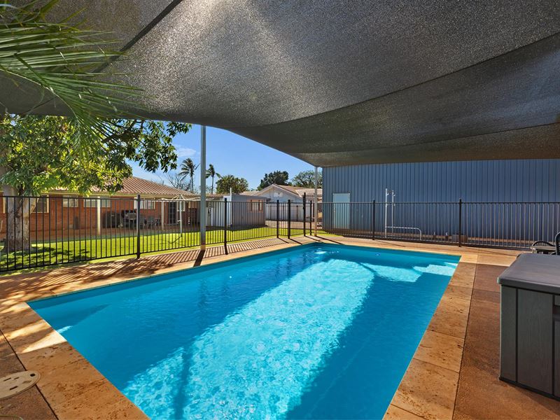 10 Ashburton Crescent, Dampier WA 6713