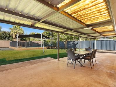 10 Ashburton Crescent, Dampier WA 6713