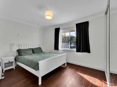 51 Sturtridge Road, Lockridge WA 6054
