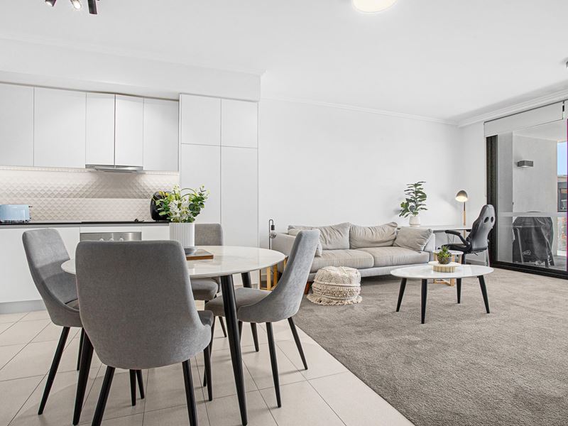 8/77 Orsino Boulevard, North Coogee WA 6163