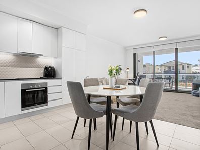 8/77 Orsino Boulevard, North Coogee WA 6163