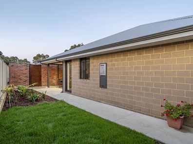 12 Quaker Road, Dunsborough WA 6281