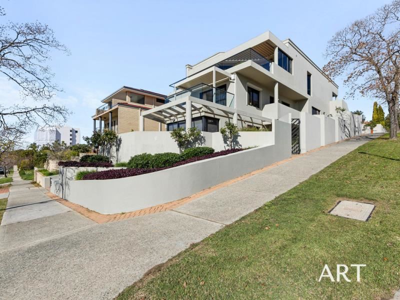 3/2 Rose Avenue, South Perth WA 6151