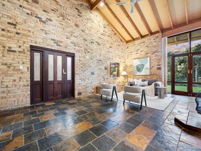 583 Lyon Road, Wandi WA 6167