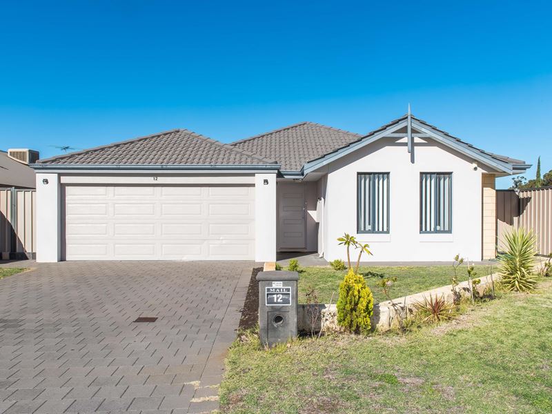12 Stockholm Rd, Wanneroo WA 6065