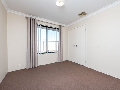 12 Stockholm Rd, Wanneroo WA 6065