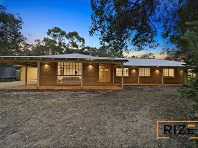 8 Sublime Glade, Carramar WA 6031