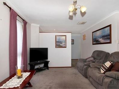 8 Mueller Court, Padbury WA 6025