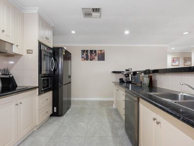 8 Nankiville Road, Hannans, Kalgoorlie WA 6430