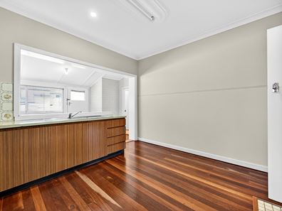 24 Powis Street, Glendalough WA 6016
