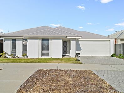 8 Nebo Way, Lakelands WA 6180