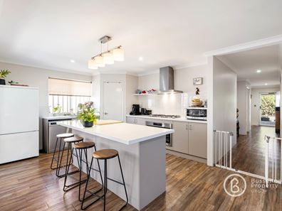 1 Jury Bend, Carey Park WA 6230