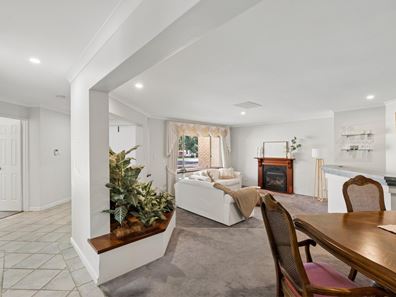 50 Naturaliste Boulevard, Iluka WA 6028