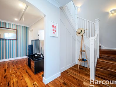 38 Fenellia Crescent, Craigie WA 6025