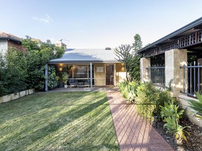 84 Shakespeare Street, Mount Hawthorn WA 6016