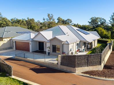183 Maidment Parade, Dalyellup WA 6230