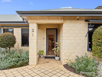 2/105-107 Manning Street, Scarborough WA 6019