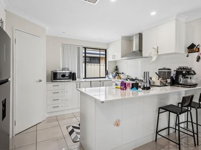 3 Dolomite Avenue, Wellard WA 6170