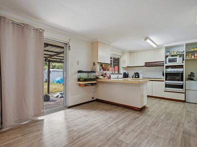 38 Nyabing Way, Withers WA 6230