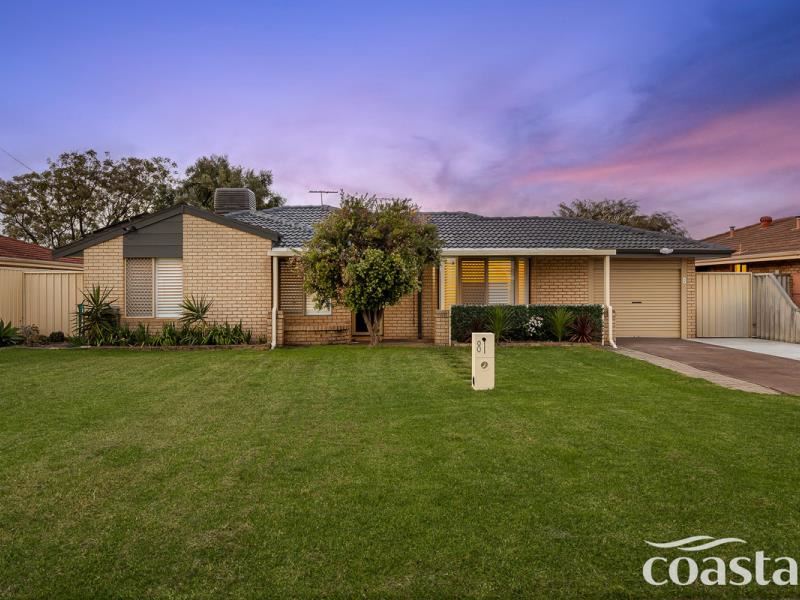 8 Conway Loop, Waikiki WA 6169