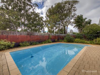 8 Dericote Way, Greenwood WA 6024